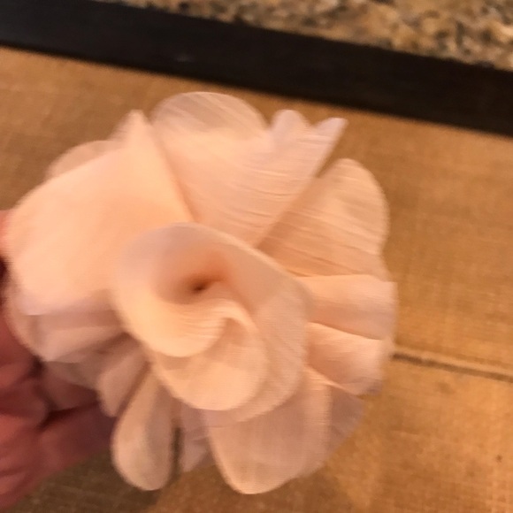 ▪️VINTAGE Pearl & Floral Bracelet - Picture 3 of 5